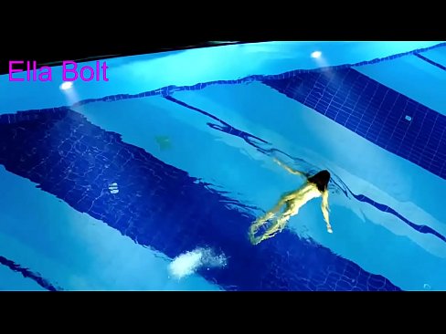 ❤️ Abdi teu tiasa ngeureunkeun nonton, pirang ngora bray ngojay buligir di ELLA bolt Resort kolam renang ❌ video sex di urang% su.shufflesex.ru% ❌